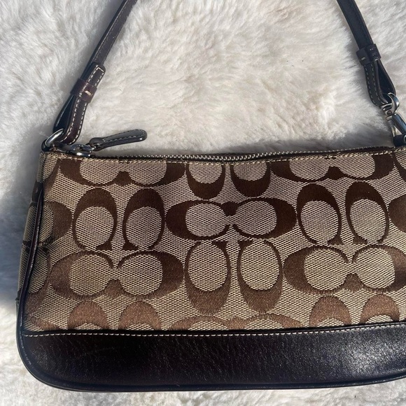 Vintage Coach Dark Brown Hampton Demi Baguette 6094. Y2K - Picture 8 of 9